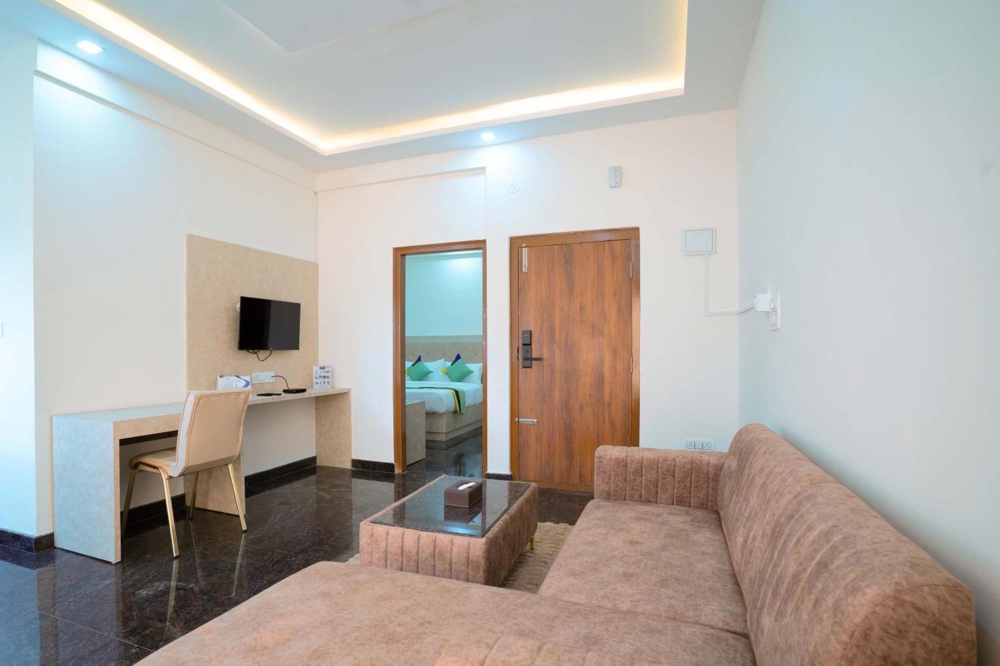 Treebo Galaxy Kings Suites, Hebbal บังกาลอร์ ภายนอก รูปภาพ